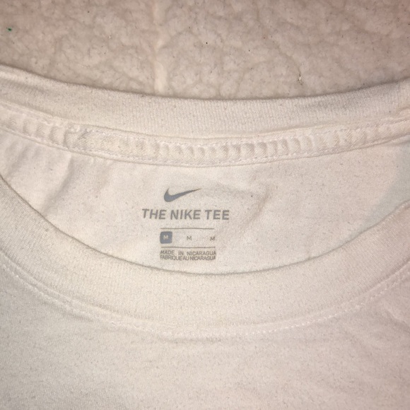 Nike Air Tee - Picture 3 of 3